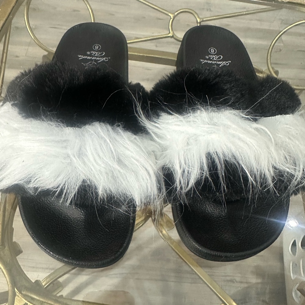 Faux Fur Slide Sandals - Black & White